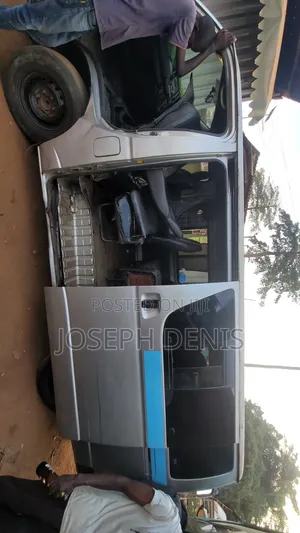 Toyota HiAce 2018 Grey