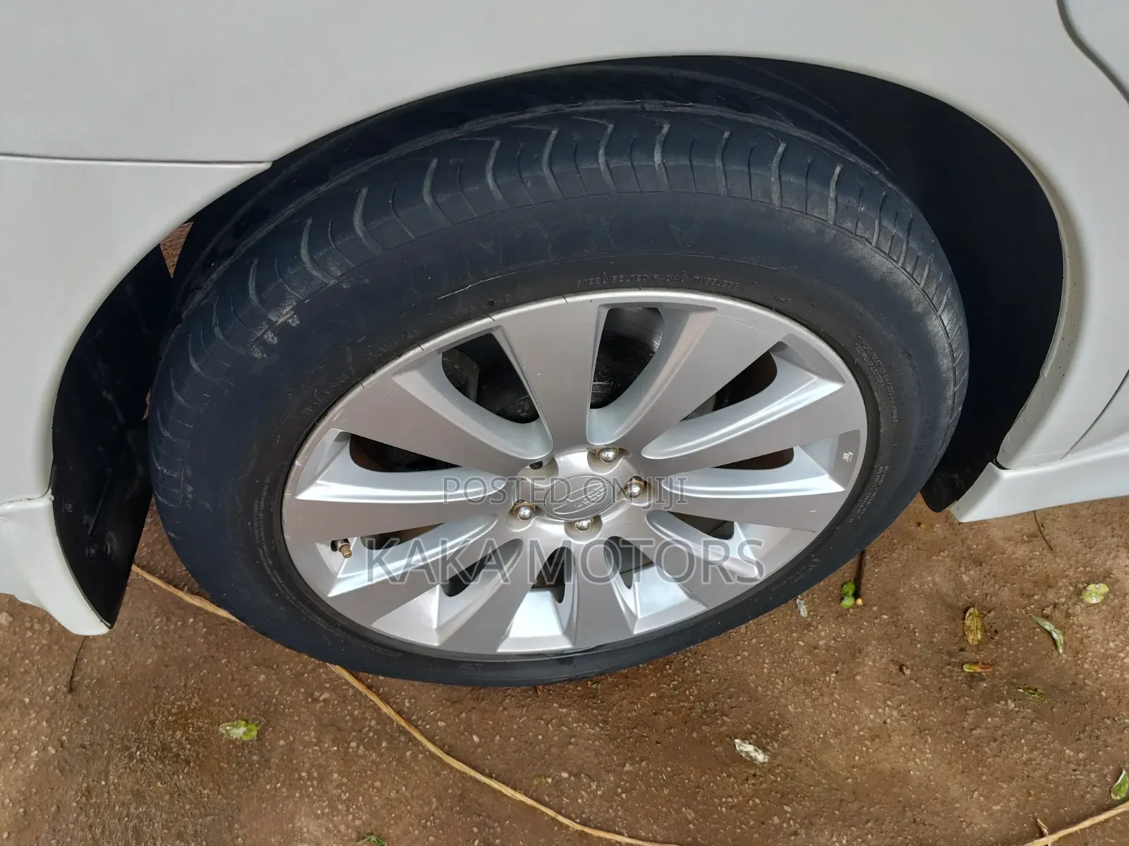 Subaru Legacy 2010 White