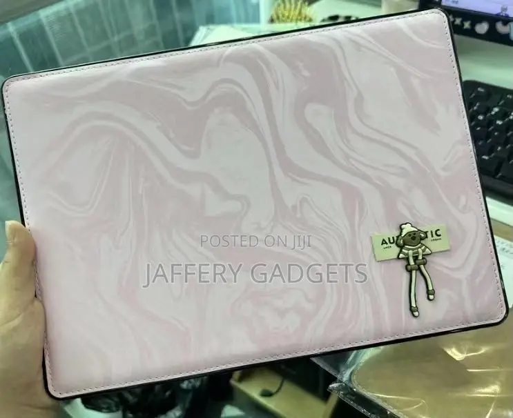 Macbook Case
