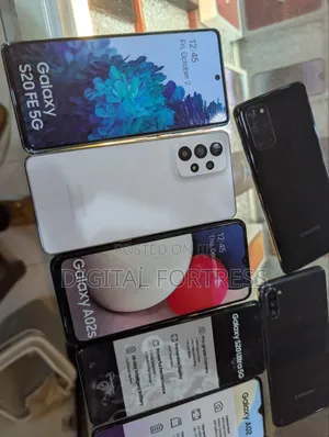 Retail Display Phone Clones