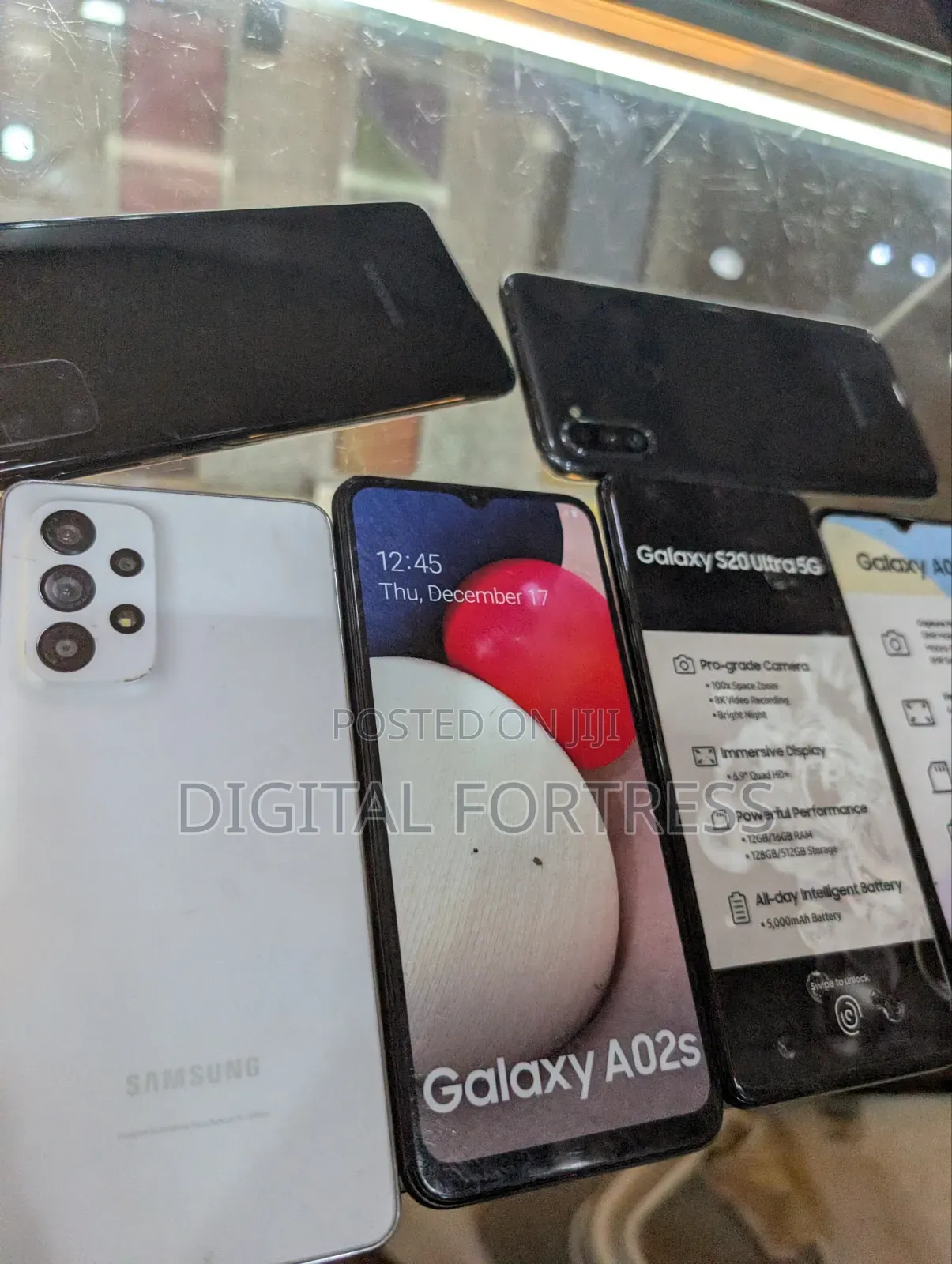 Retail Display Phone Clones