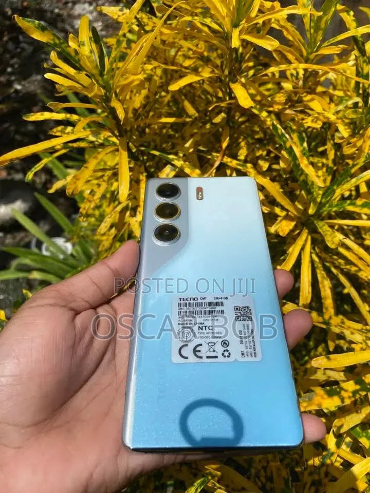 New Tecno Camon 40 Pro 5G 256 GB Blue