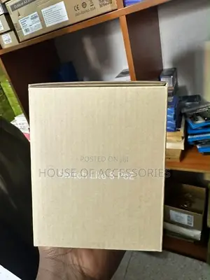 SWITCH LITE 8 Poe