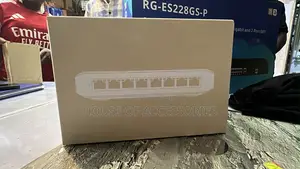 SWITCH LITE 8 Poe