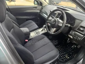 Subaru Legacy 2010 Silver