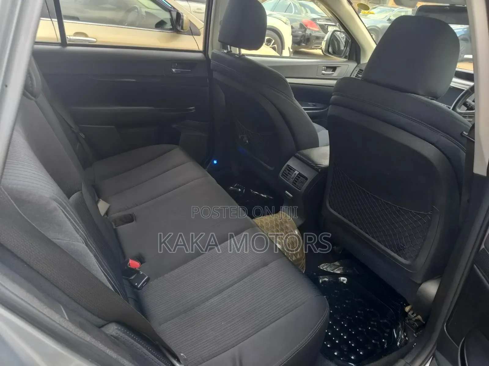 Subaru Legacy 2010 Silver