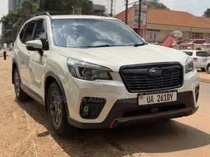 Subaru Forester 2018 White