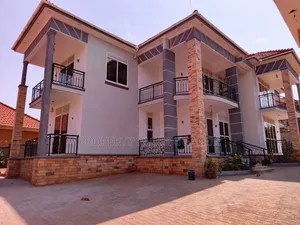 5bdrm Mansion in Kira for rent