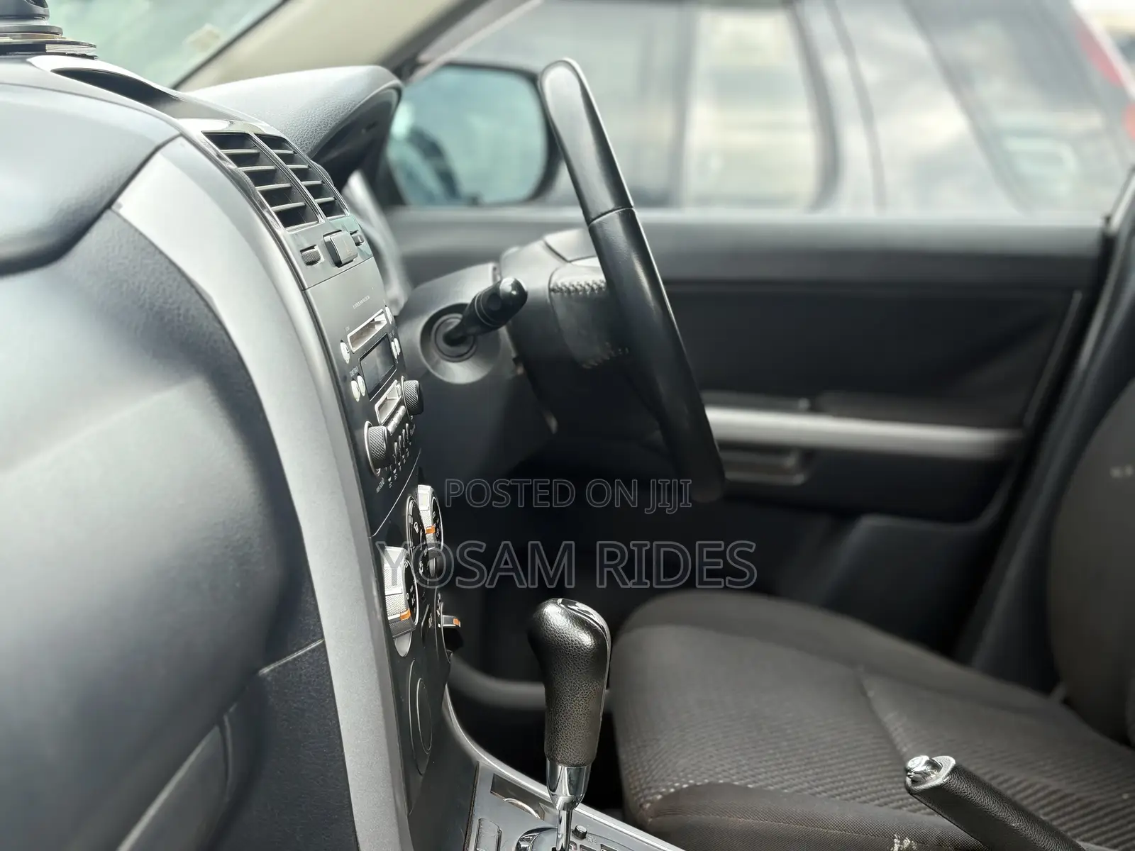Suzuki Escudo 2010 Silver