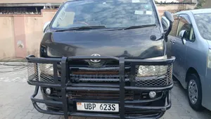 Toyota HiAce 2012 Black