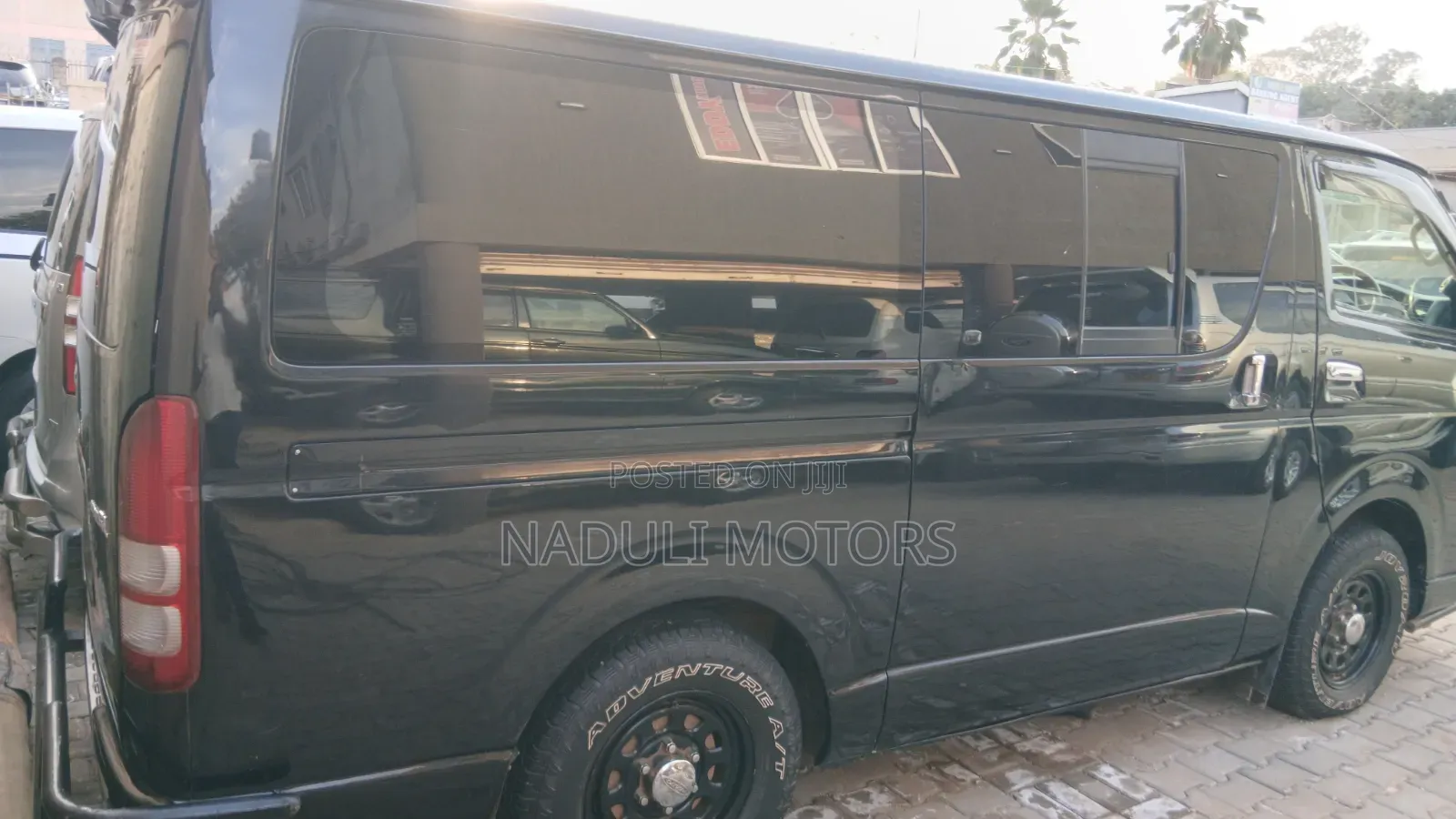 Toyota HiAce 2012 Black