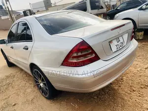 Mercedes-Benz C200 2004 Silver