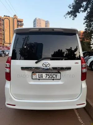 Toyota Noah 2011 White