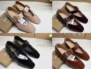 Closed Zara Flat Pumps