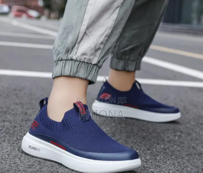 Sketcher Sneaks