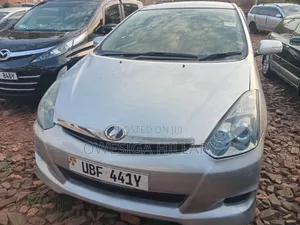 Toyota Wish 2006 Silver