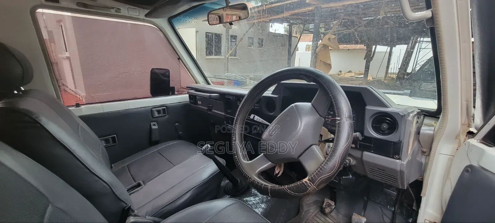 Toyota Land Cruiser 2005 White
