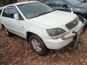 Toyota Harrier 2003 White