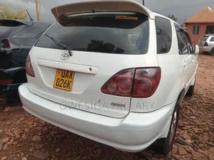 Toyota Harrier 2003 White