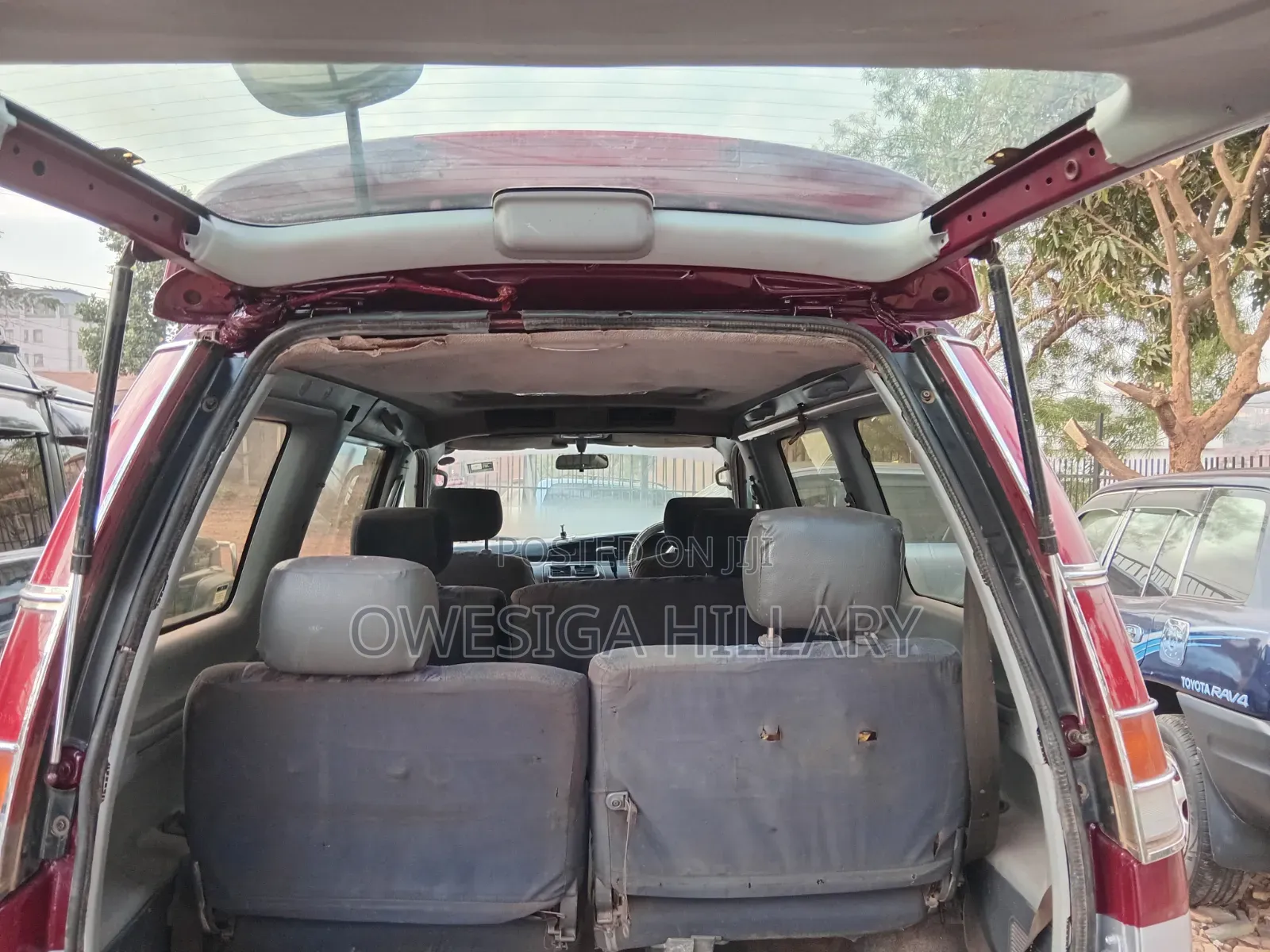 Toyota Noah 2002 Red