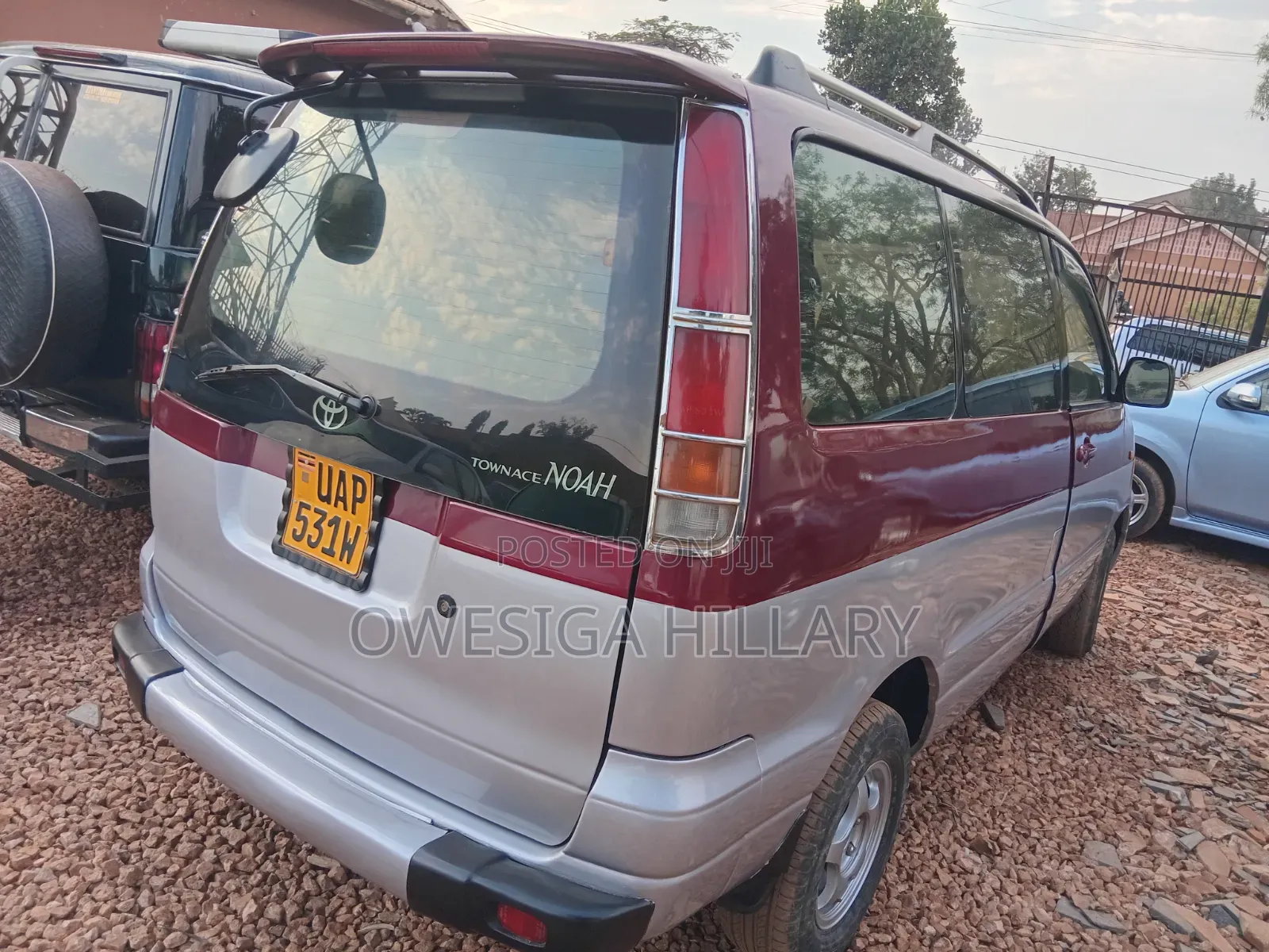 Toyota Noah 2002 Red