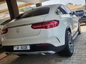 Mercedes-Benz GLE-Class 2016 White