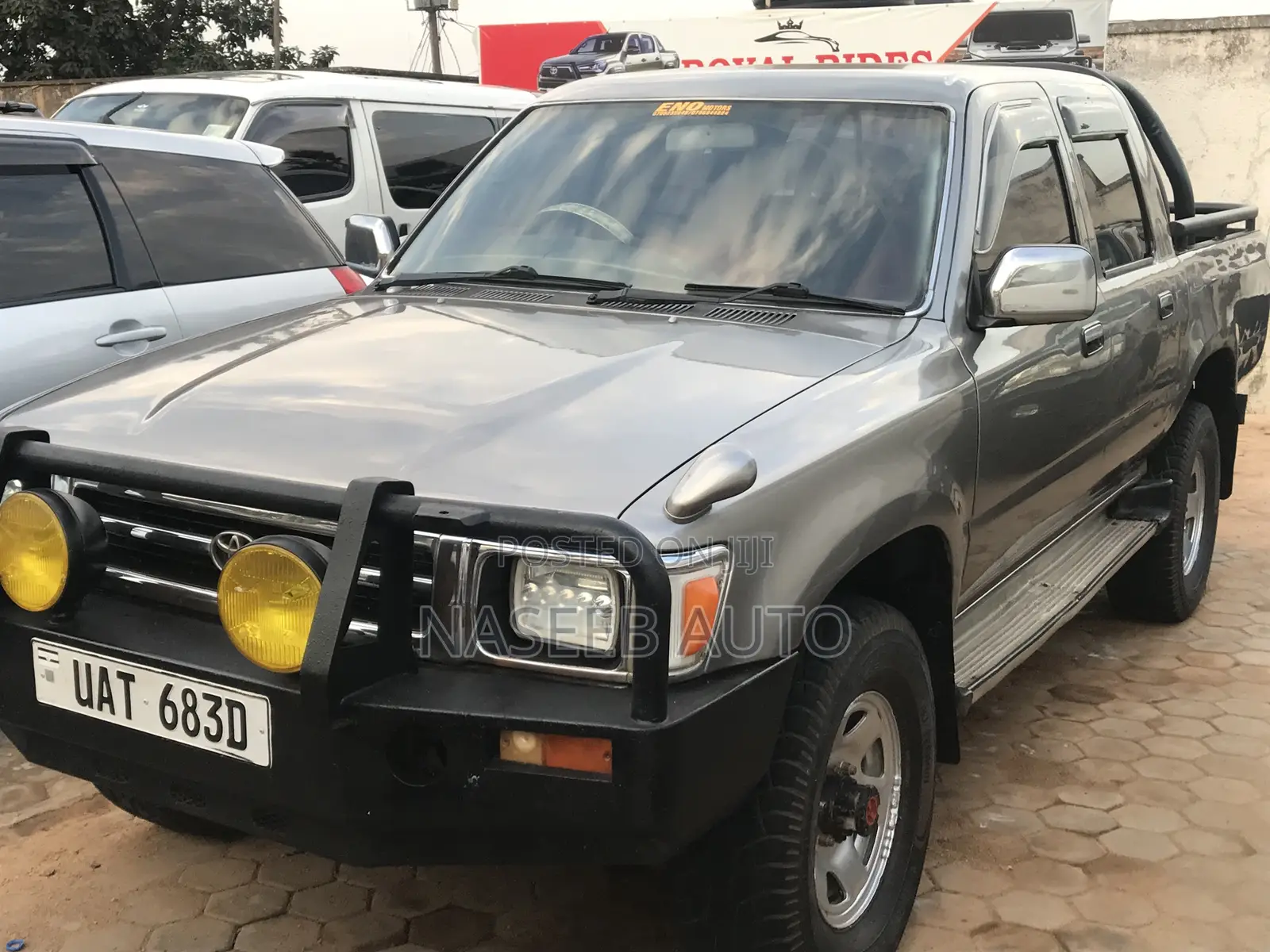 Toyota Hilux 2000 Green