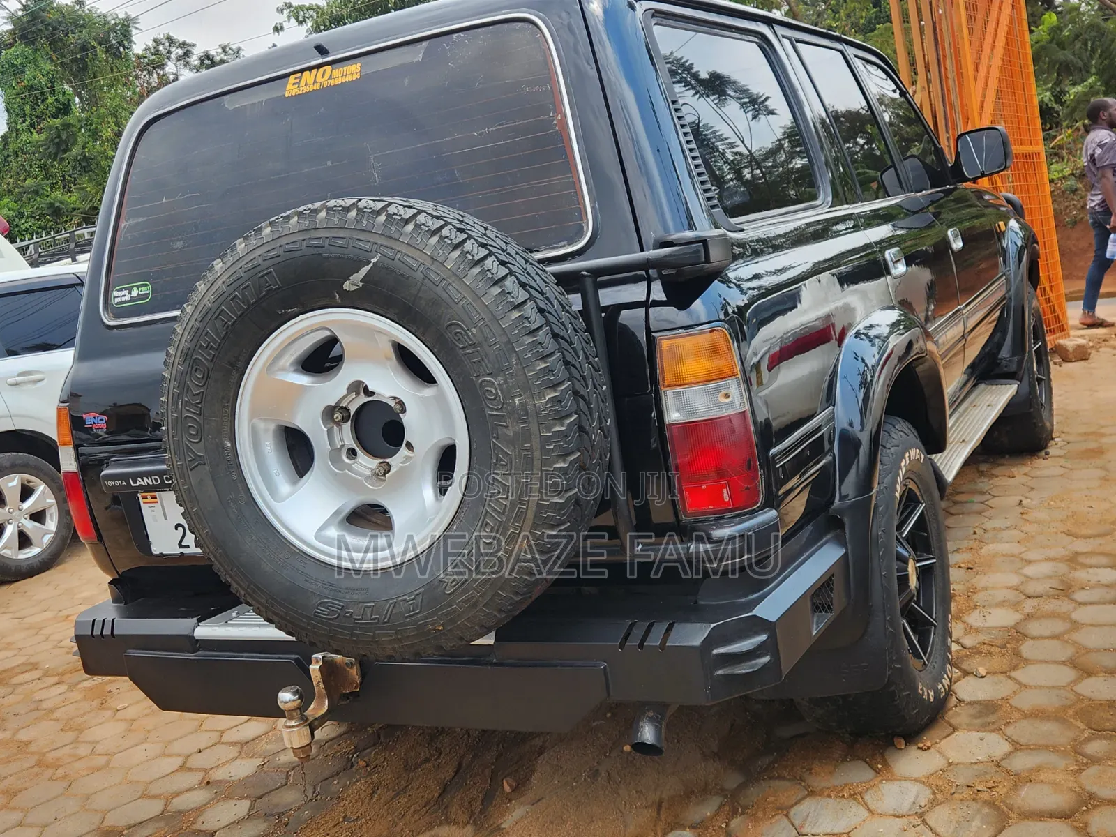 Toyota Land Cruiser 2000 Black