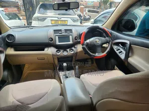 Toyota Vanguard 2009 Silver