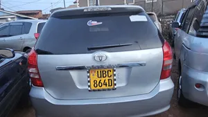 Toyota Wish 2005 Silver