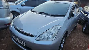 Toyota Wish 2005 Silver