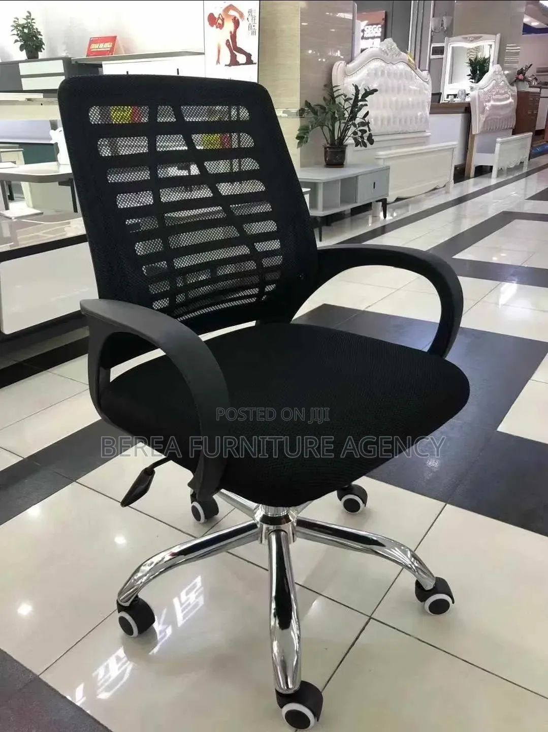 New Short Back Fabric Mesh Chair