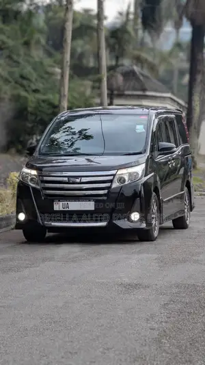 Toyota Noah 2015 Black