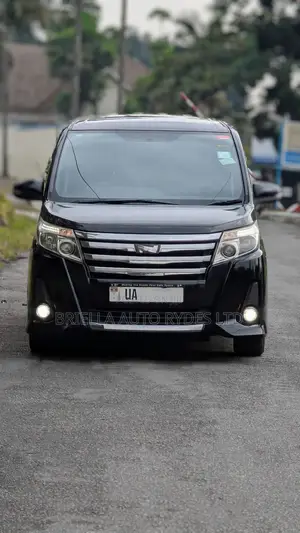 Toyota Noah 2015 Black