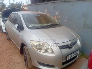 Toyota Auris 2009 Silver