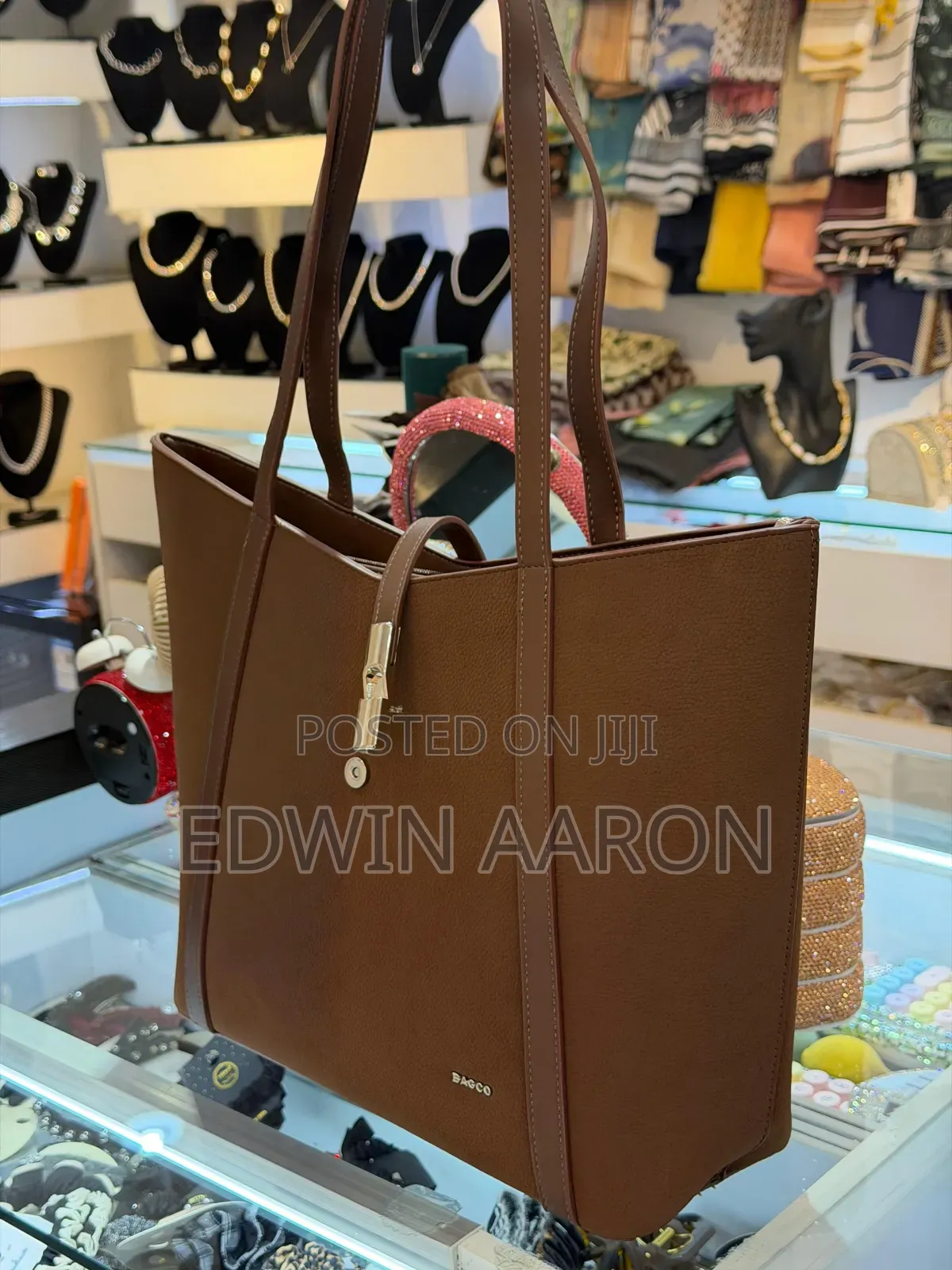 Exquisite Ladies Handbag