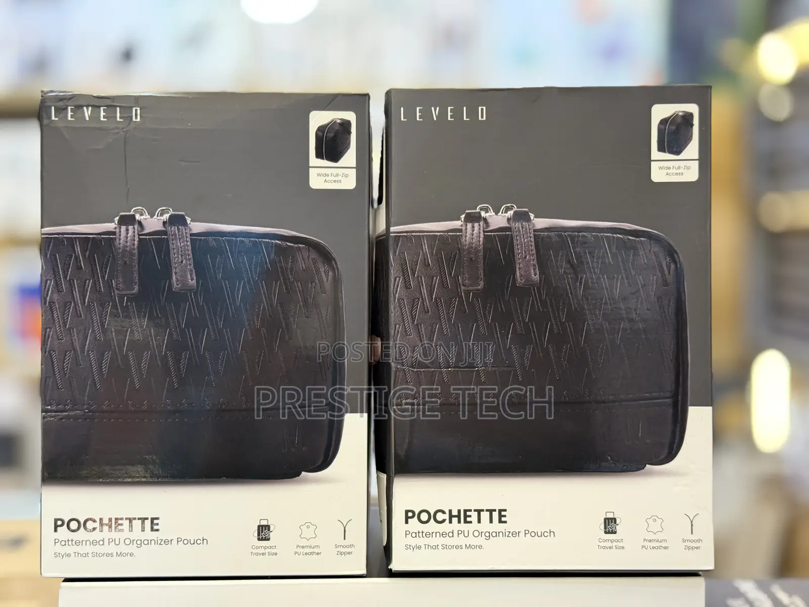 Levelo Pochette Pouch / Ample Space / Pouch / PU Leather Finish