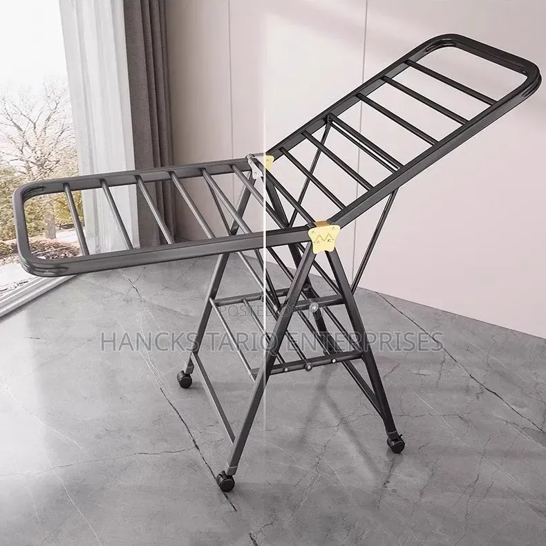Foldable Rolling Clothes Drying Rack / Laundry Airer.