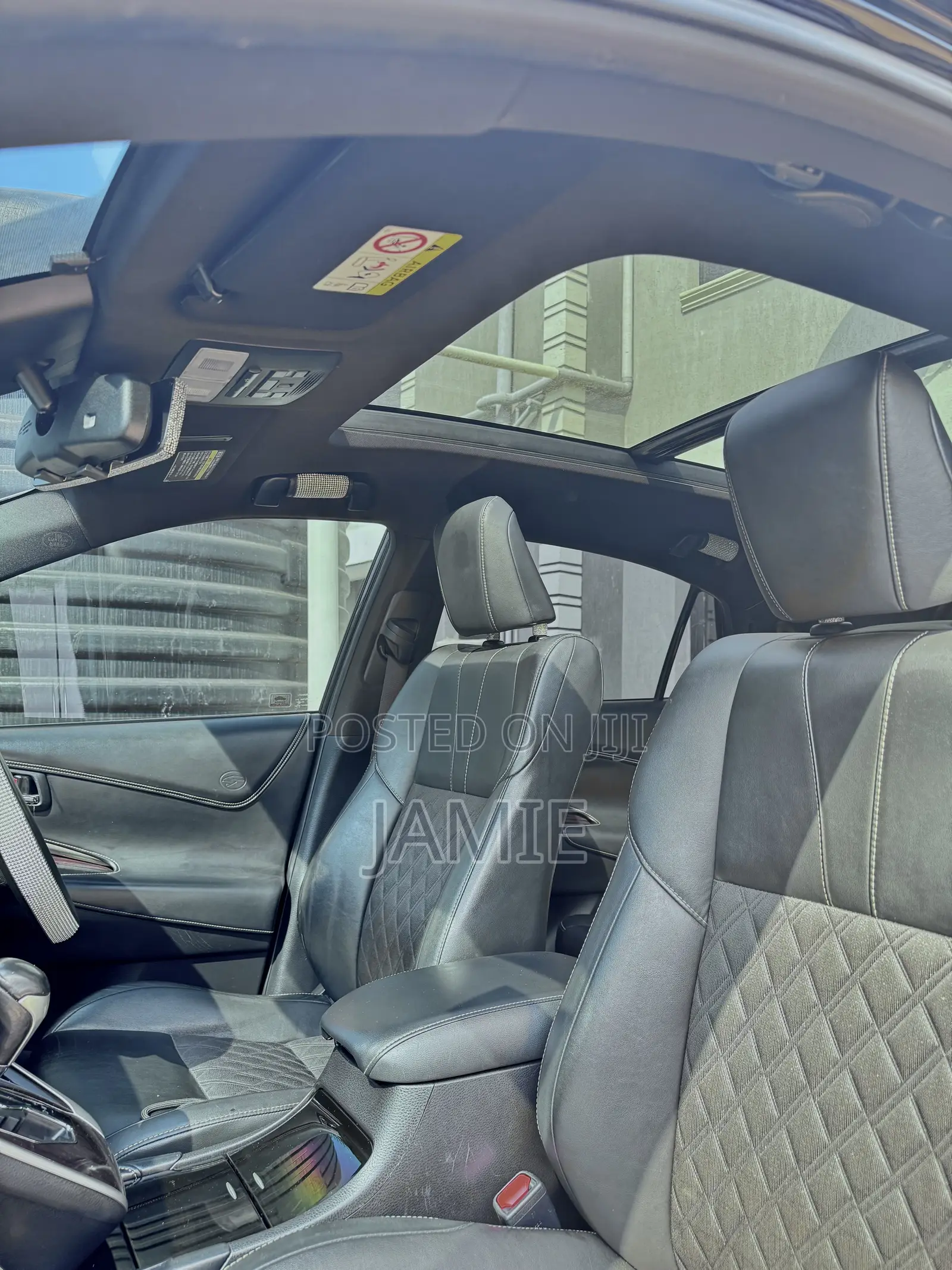 Toyota Harrier 2.0 2015 Black
