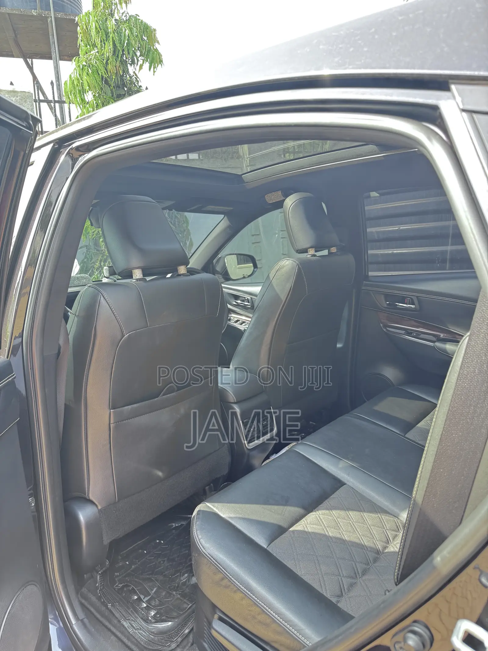 Toyota Harrier 2.0 2015 Black