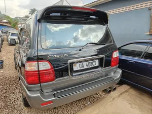 Toyota Land Cruiser Cygnus 4.7 2006 Black