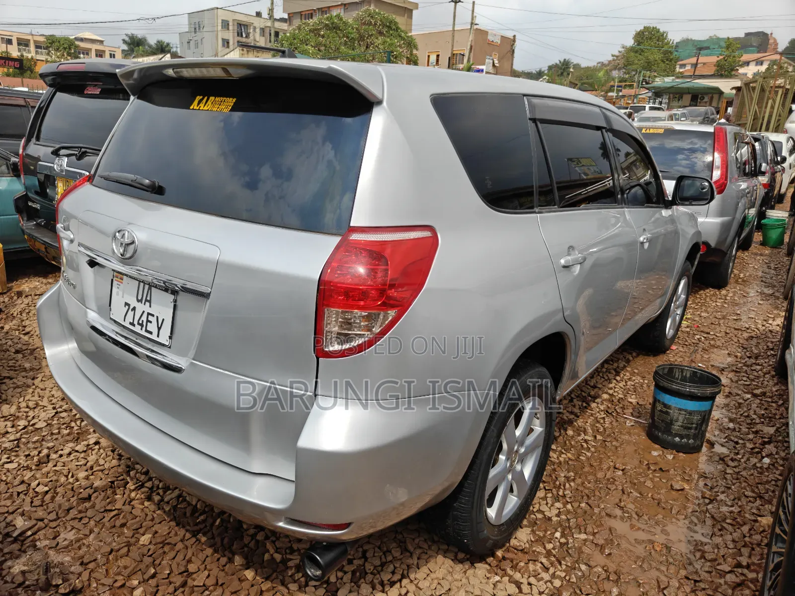 Toyota Vanguard 2011 Silver