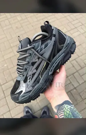 Off White Be Right Back