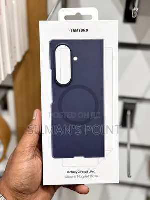 Samsung Galaxy Z Fold 8 Ultra Silicone Magnet Case