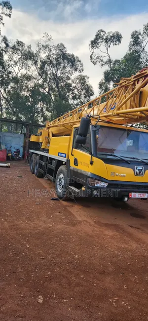 Cranes 25-75 Tons for Hire