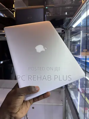 Laptop Apple MacBook Air 4GB Intel Core i5 SSD 128GB