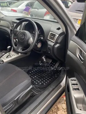 Subaru Forester 2.0D X 2010 Gray