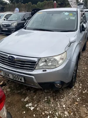 Subaru Forester 2.0D X 2010 Gray