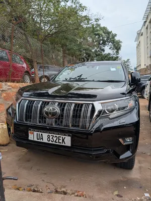 Toyota Land Cruiser Prado 2018 Black