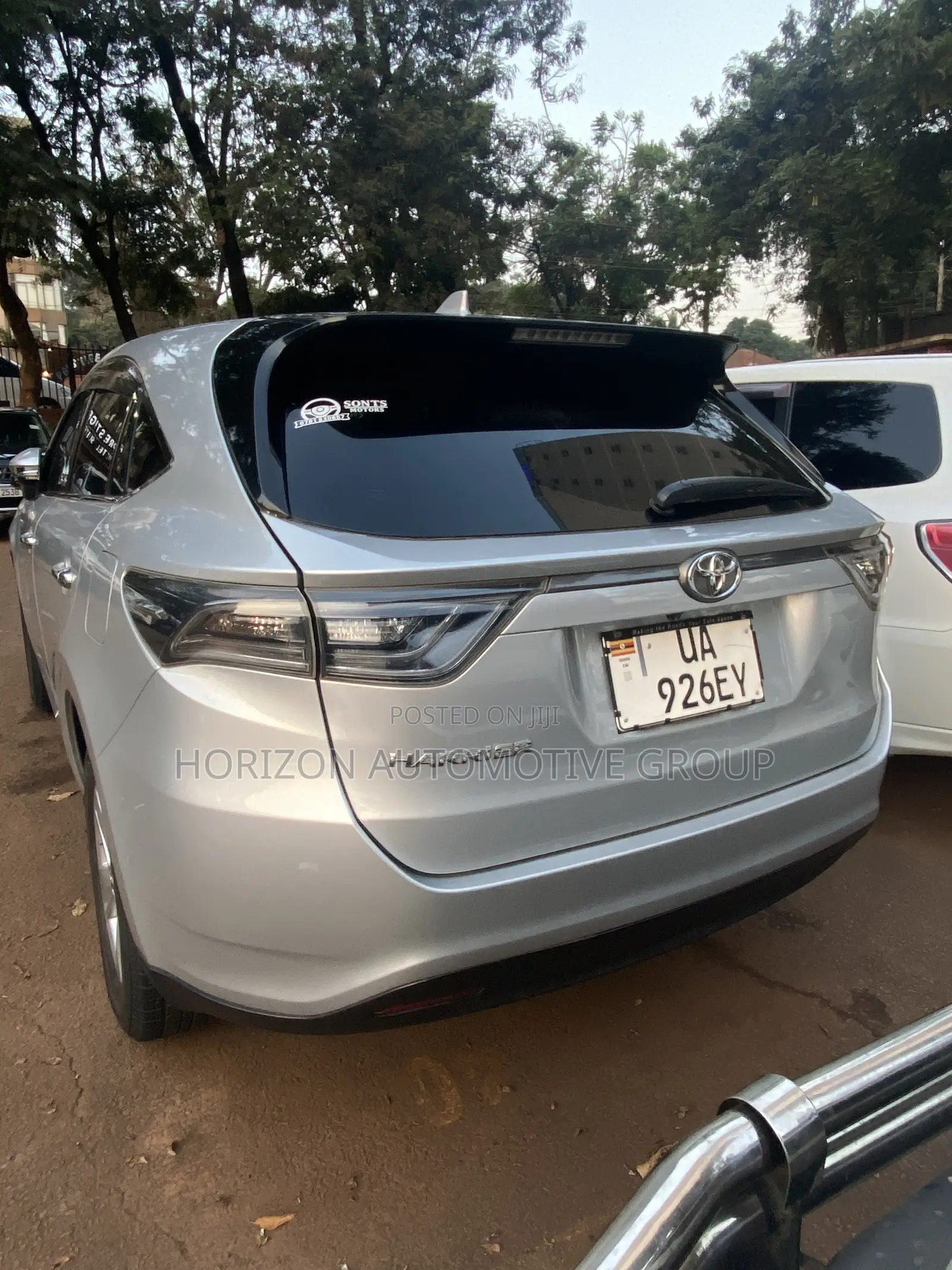 Toyota Harrier 2.0 4WD 2014 Silver